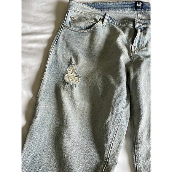 Gap Women’s Jeans Straight Leg Size 32 Light Wash Distressed - Picture 3 of 7